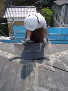 屋根材メクリ作業